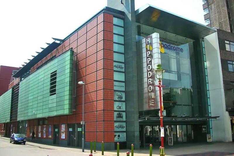 Suavis Apartment Birmingham Bagian luar foto